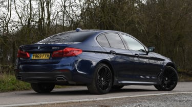 BMW 5 Series Mk7 вид сзади